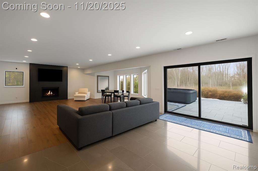 5764 Bloomfield Glens Road, West Bloomfield, MI — Photo 36
