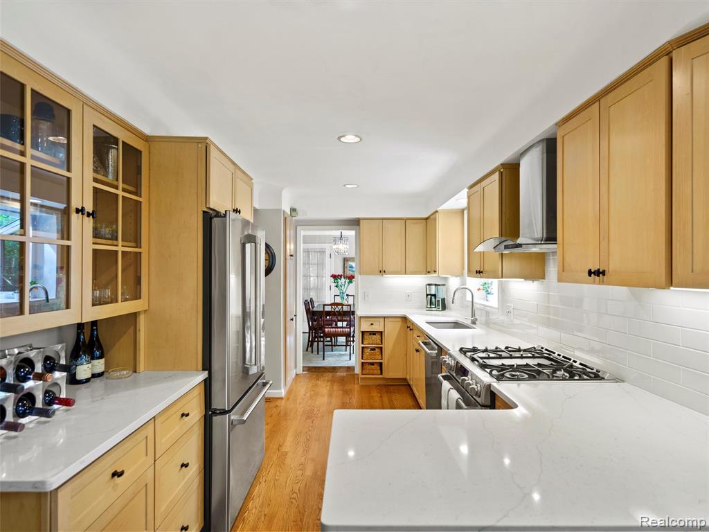 683 Lincoln Road, Grosse Pointe, MI 48230 — Photo 19