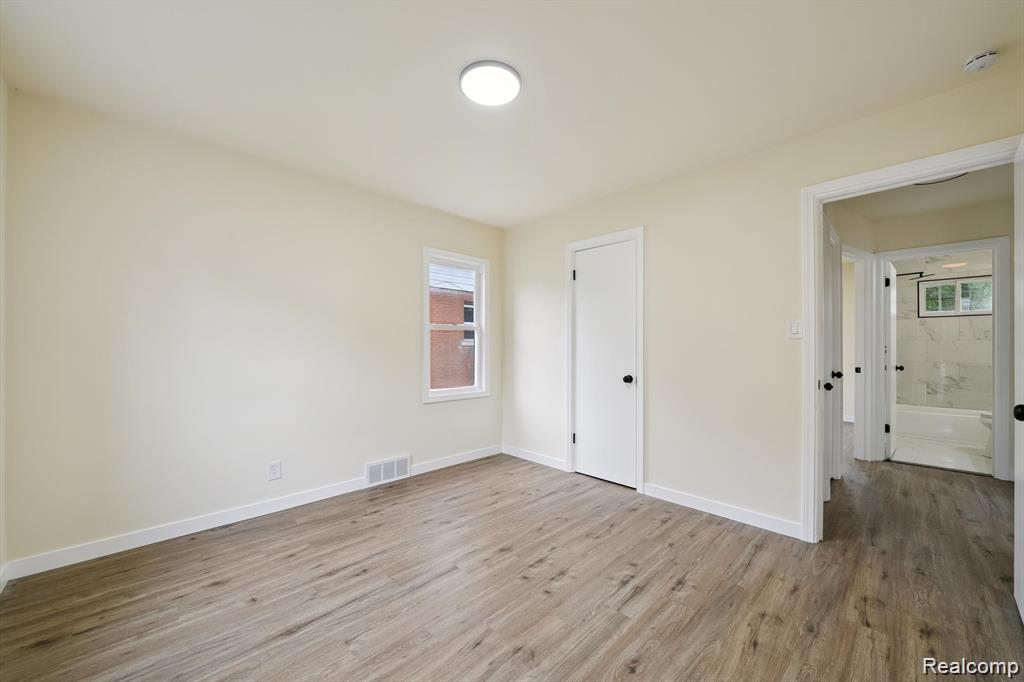 15876 Burt Road, Detroit, MI 48223 — Photo 23