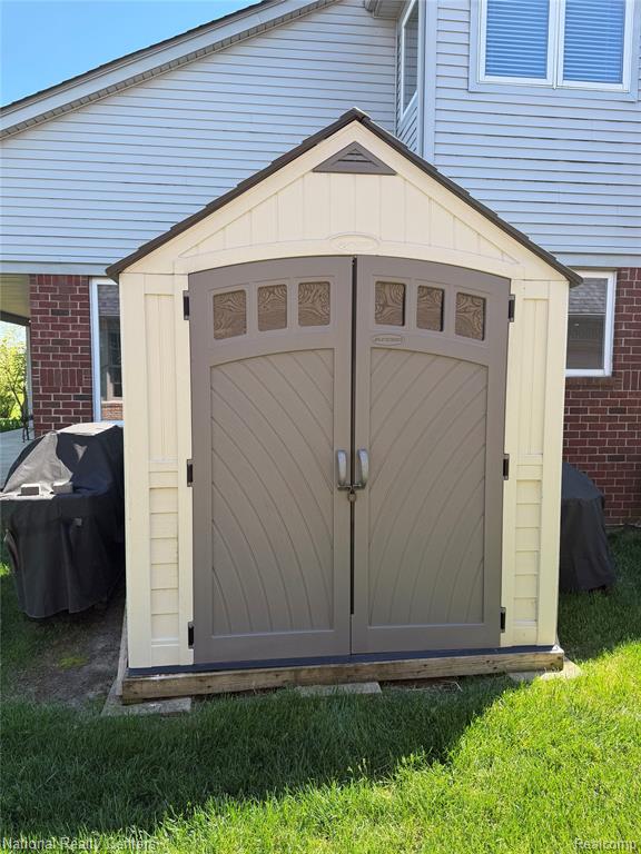 10368 Saint John Drive, Algonac, MI 48001 — Photo 27