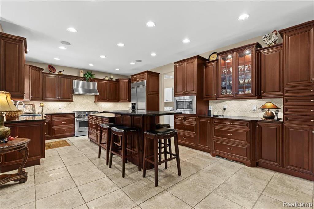 9018 CASCADE Drive, South Lyon, MI 48178 — Photo 14