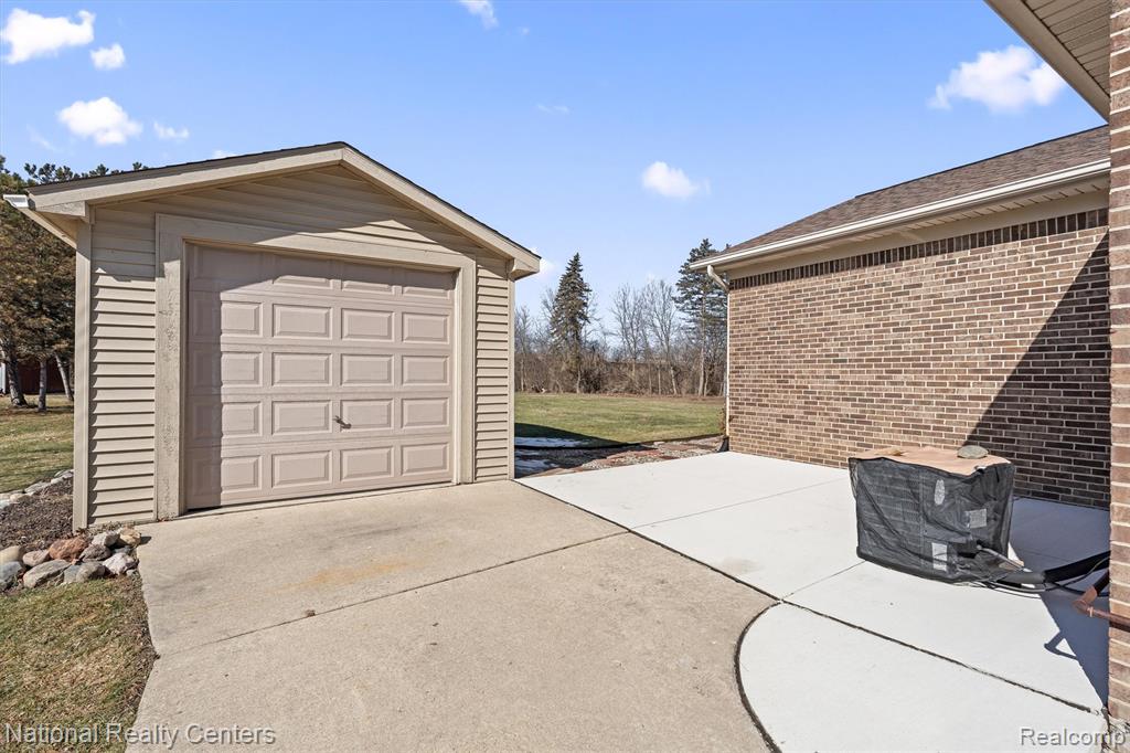 4297 Mario Court, Plymouth, MI 48170 — Photo 10