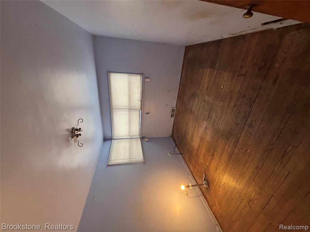 1699 S Deacon Street, Detroit, MI 48217 — Photo 6