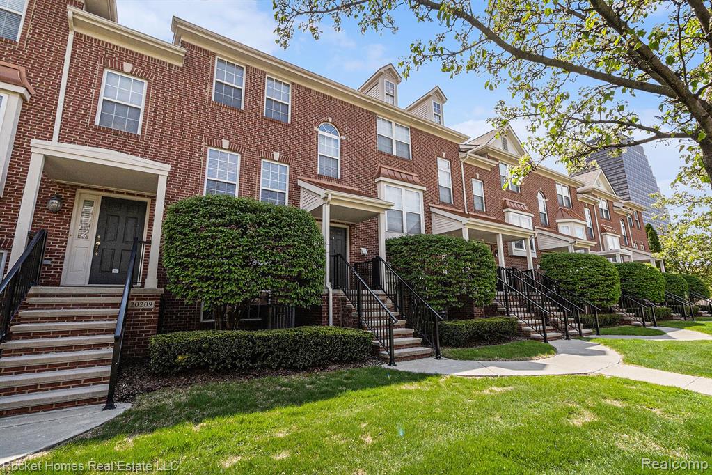 20213 BOARDWALK Boulevard, Southfield, MI 48075 — Photo 7