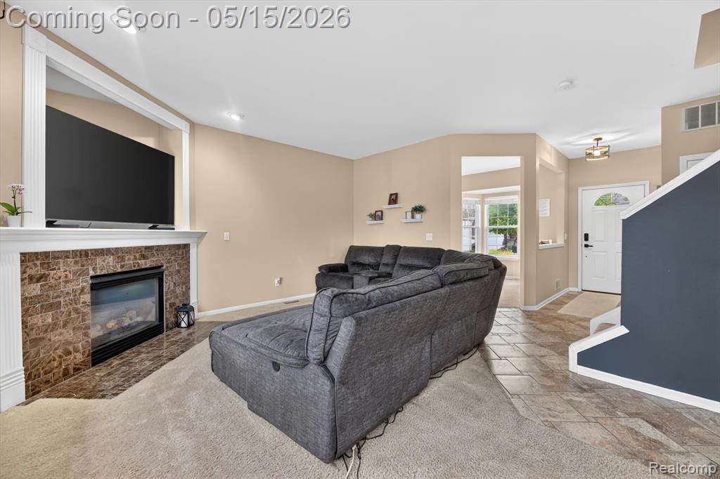 809 Canyon Creek Drive, Holly, MI 48442 — Photo 12