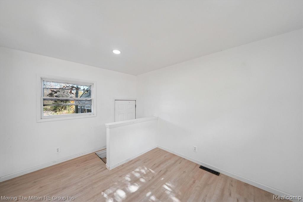 41190 Savage Road, Van Buren, MI 48111 — Photo 15