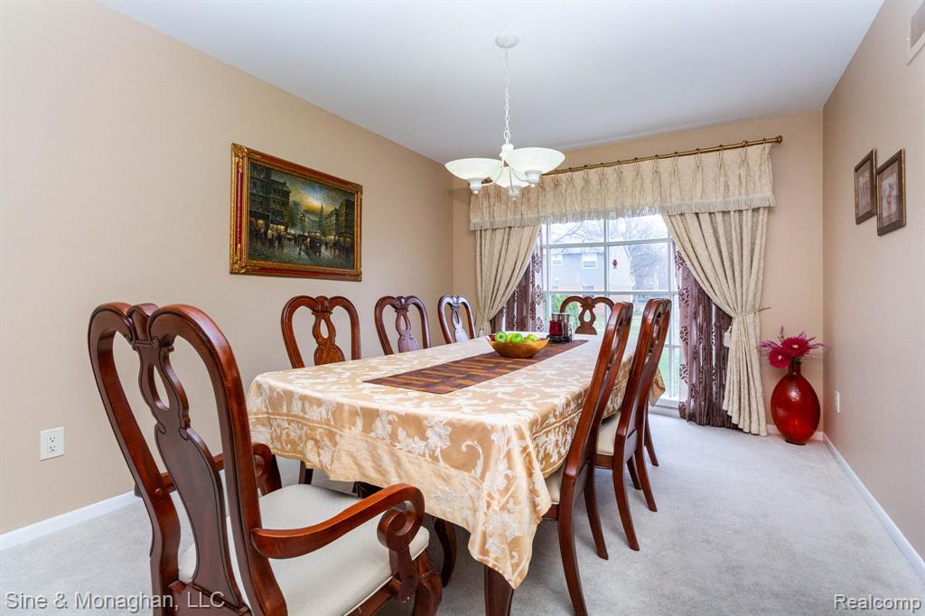 5082 Westmoreland Drive, Troy, MI 48085 — Photo 5