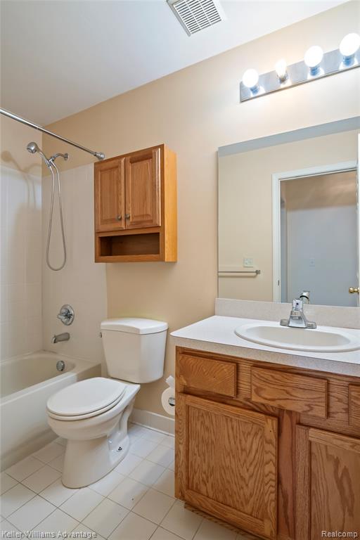 29532 Nottingham Court, Livonia, MI 48152 — Photo 31
