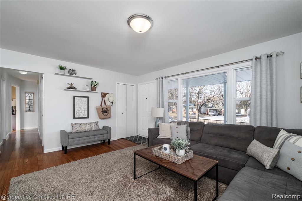 61403 Fairland Drive, South Lyon, MI 48178 — Photo 5