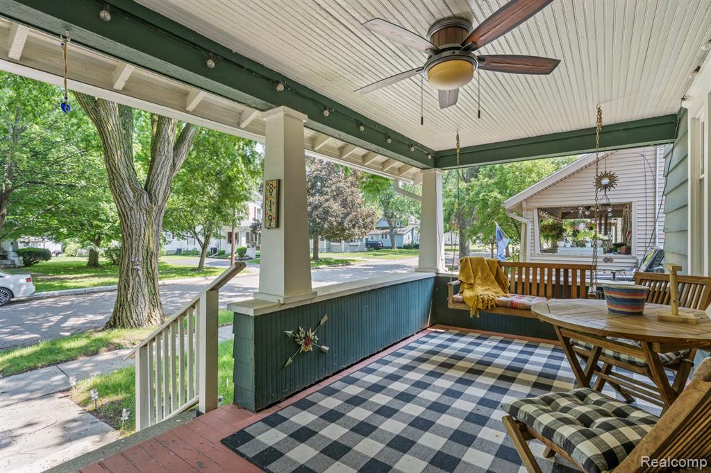 819 N Ball Street, Owosso, MI 48867 — Photo 5