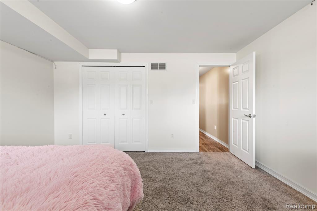 17621 Brentwood Drive, Riverview, MI 48193 — Photo 34