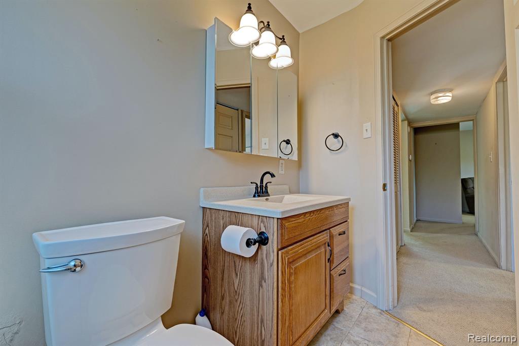 520 PARKVIEW Drive, Plymouth, MI 48170 — Photo 16