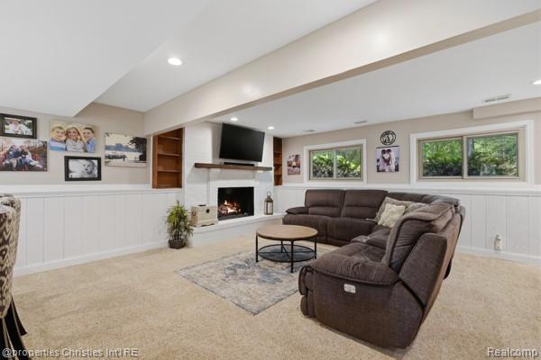 6884 Aeroview Street, West Bloomfield, MI 48324 — Photo 13