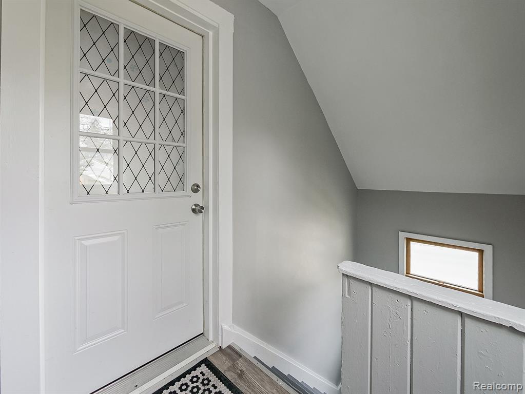 654 HICKORY unit 3 Street, Milford, MI 48381 — Photo 13