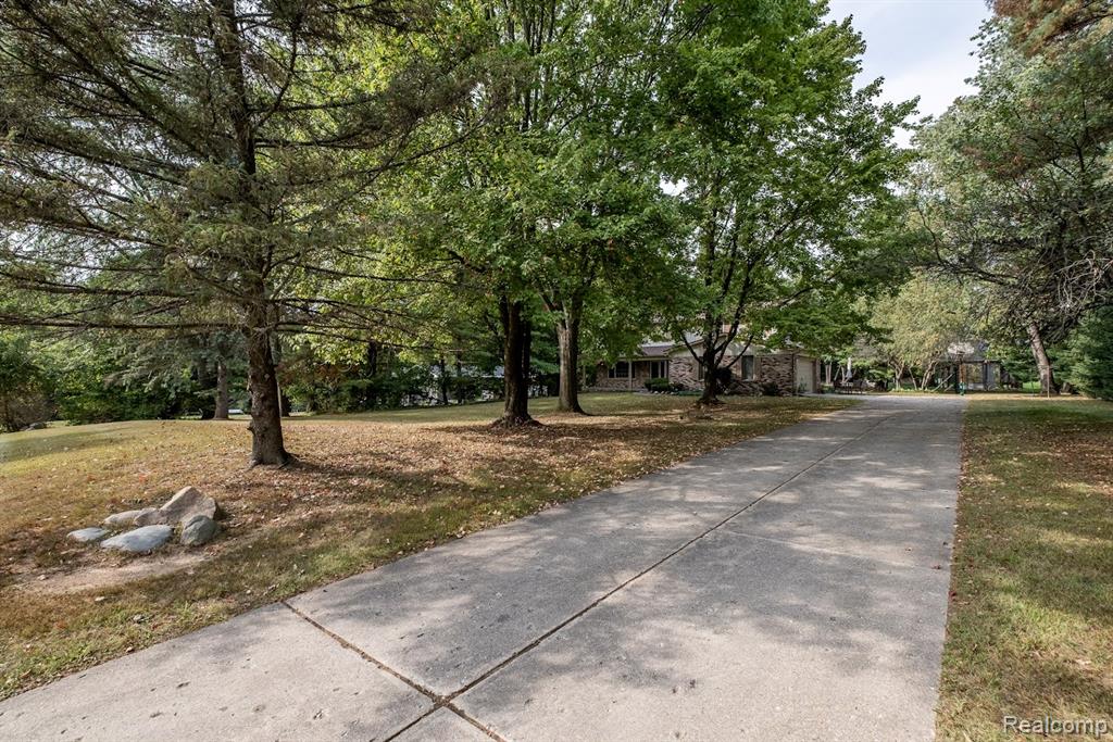 8911 W Gates Street, Bruce, MI 48065 — Photo 5
