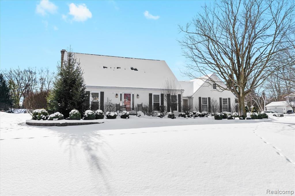 9112 Meadowdale Drive, Brighton, MI 48114 — Photo 45
