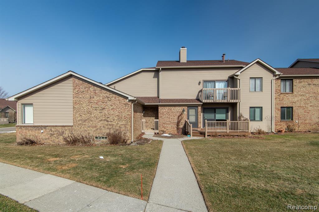 7075 ELMHURST, West Bloomfield, MI — Photo 26