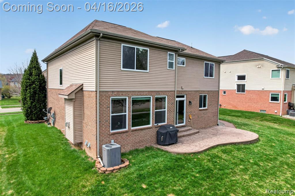 3595 Hogan Circle, Rochester, MI 48307 — Photo 33