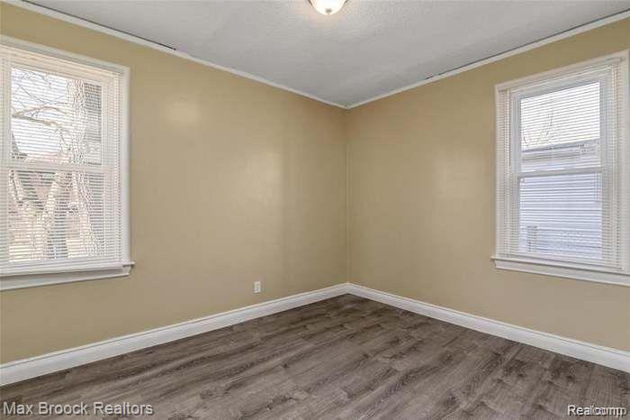 6127 GRAYTON Street, Detroit, MI 48224 — Photo 7