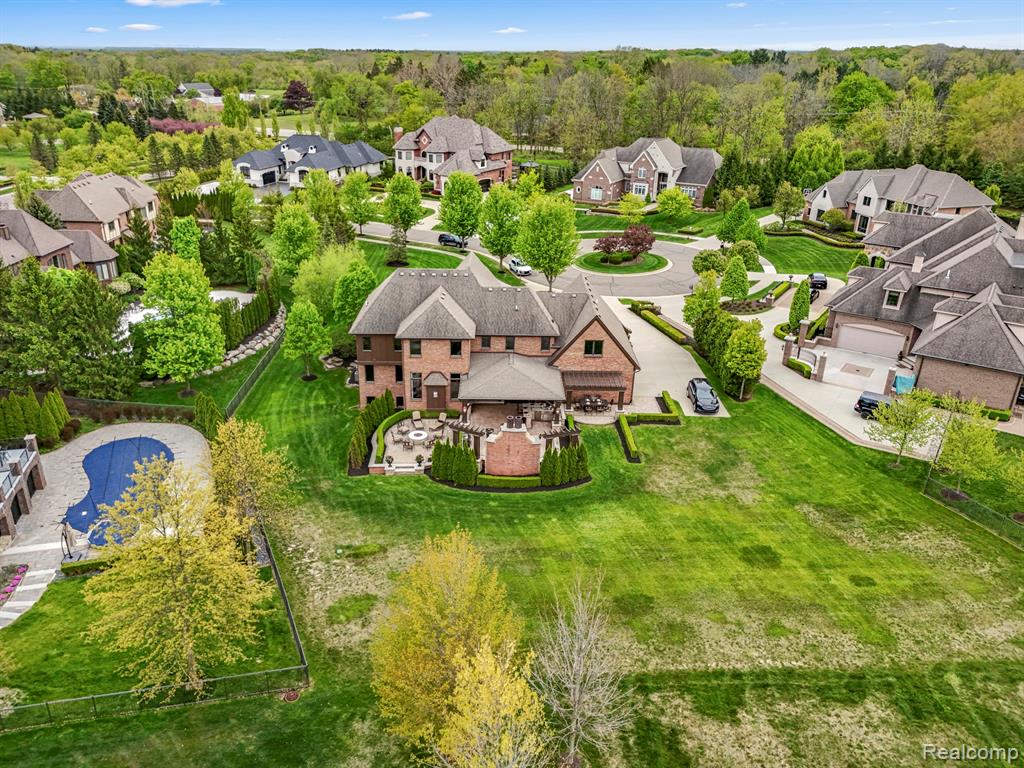48892 Barola Court, Northville, MI 48167 — Photo 87