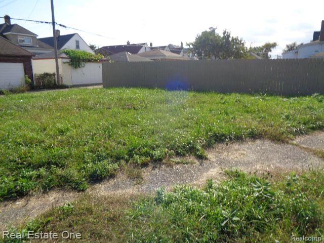 4994 CARPENTER Street, Hamtramck, MI 48212 — Photo 2