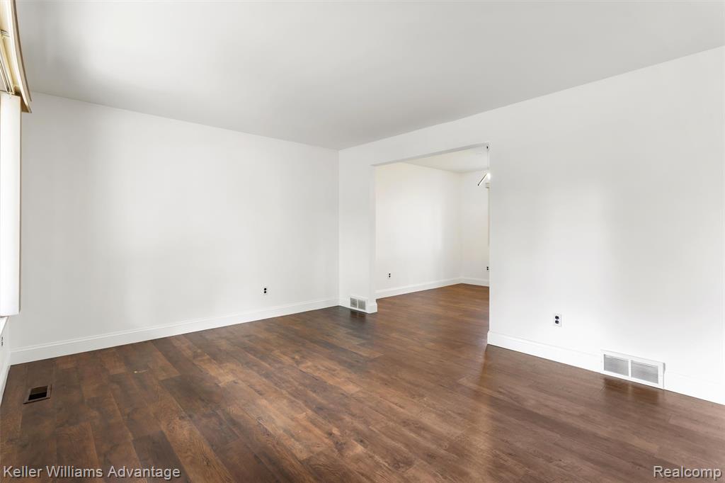 4061 Middlebury Drive, Troy, MI 48085 — Photo 7