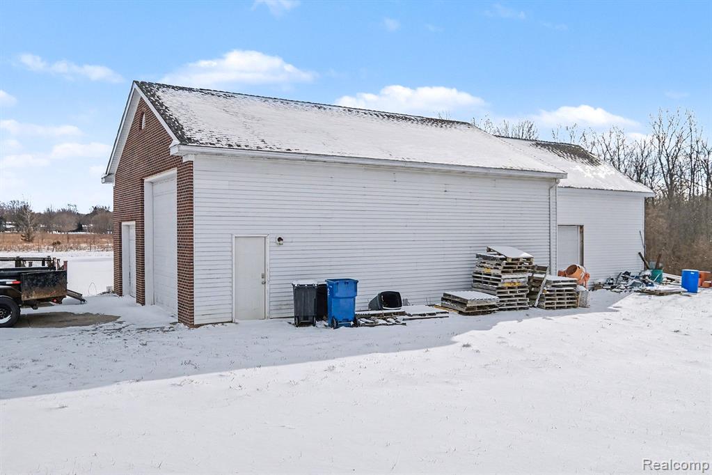 8399 Potter Road, Flushing, MI, 48433