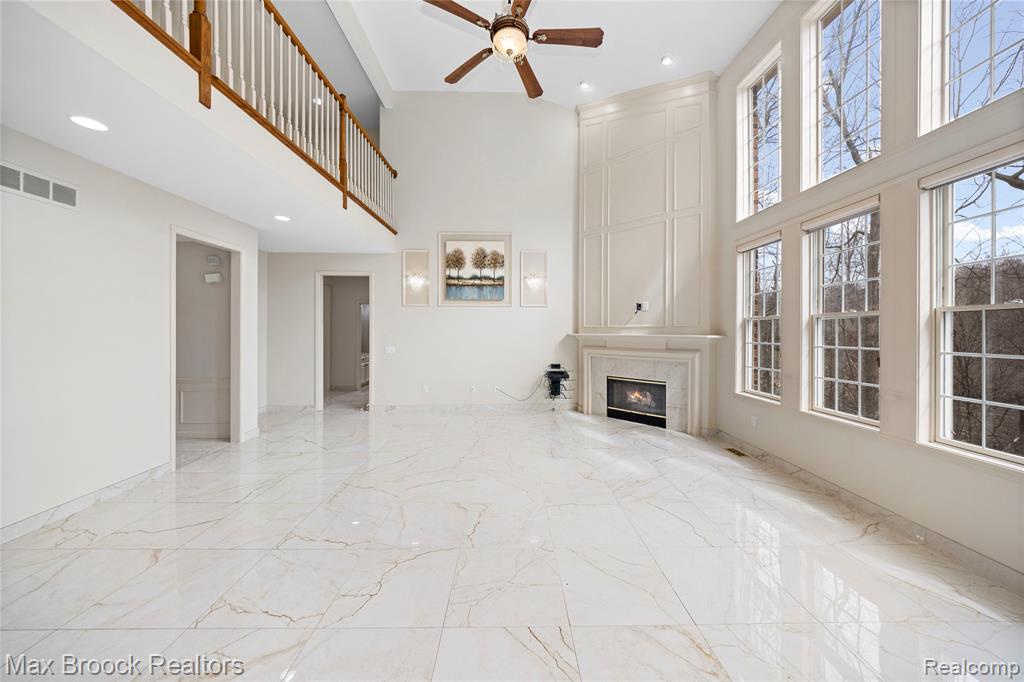 7083 Chatham Court, West Bloomfield, MI — Photo 29