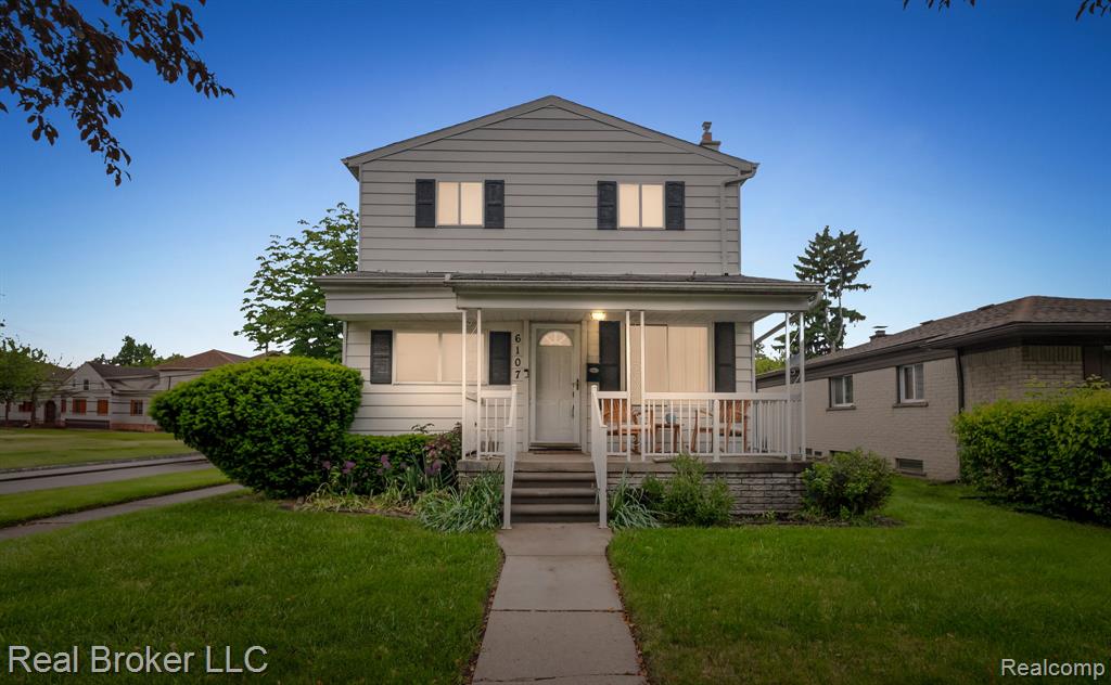 6107 WHITEFIELD Street, Dearborn Heights, MI 48127 — Photo 2