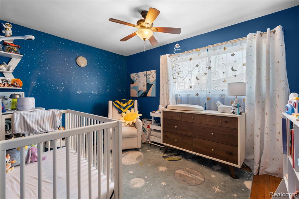 592 E Dallas Avenue, Madison Heights, MI 48071 — Photo 15