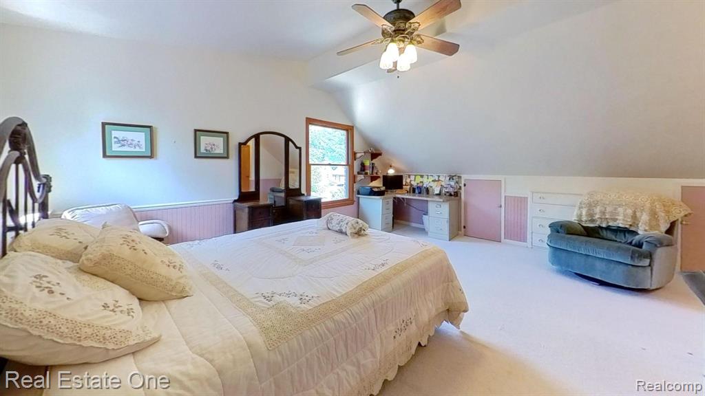 1938 Beverly Street, Sylvan Lake, MI 48320 — Photo 48