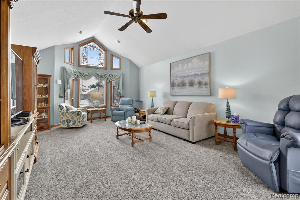 32874 Liparoto Drive, Rockwood, MI — Photo 4