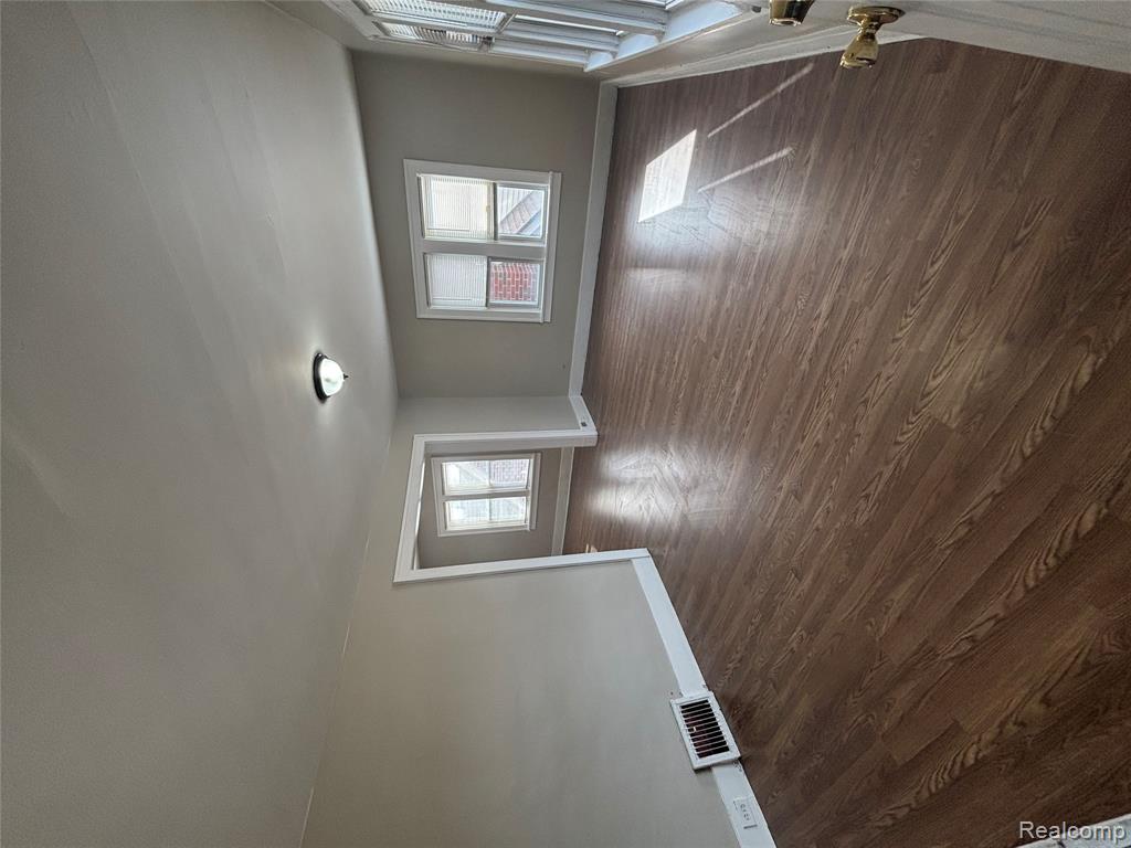 4742 Alter, Detroit, MI 48215 — Photo 2