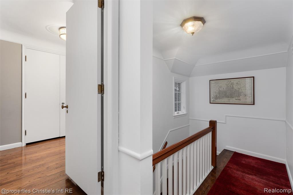 1059 Berkshire Road, Grosse Pointe Park, MI 48230 — Photo 37