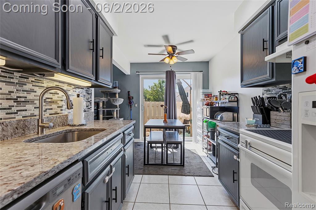 15794 Charleston Drive, Clinton Twp, MI 48038 — Photo 15