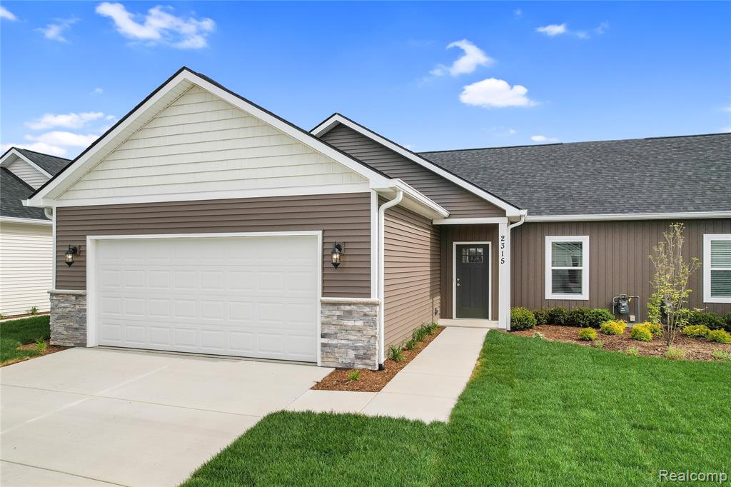 2255 Gilder Drive, Howell, MI 48843