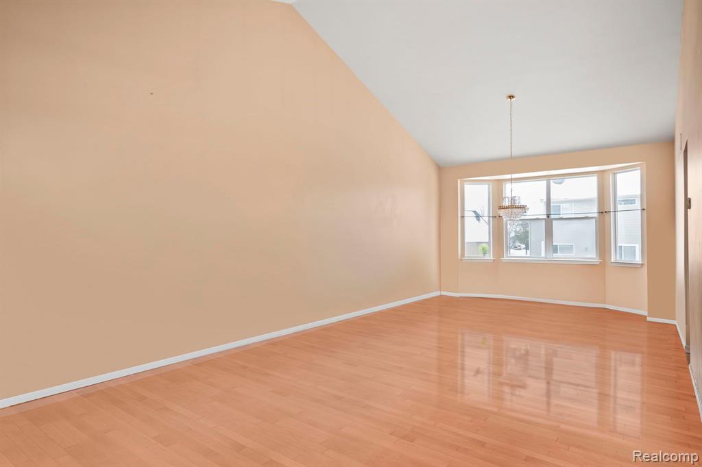 7850 TIMBERLANE Trail, West Bloomfield, MI 48323 — Photo 6