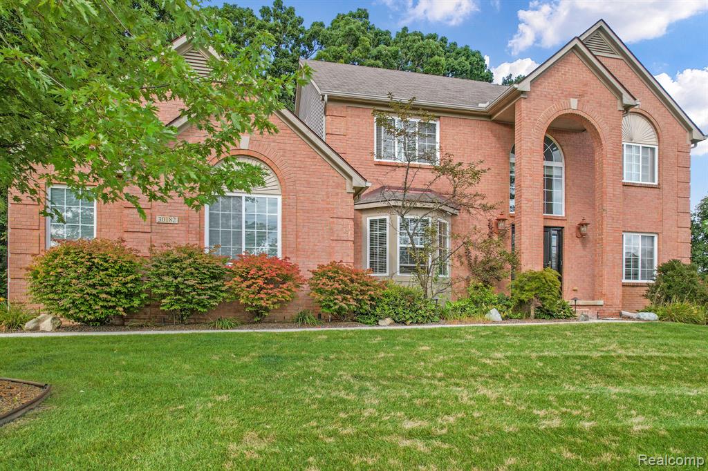 30182 Magnolia Dr Magnolia Drive, New Hudson, MI 48165 — Photo 4
