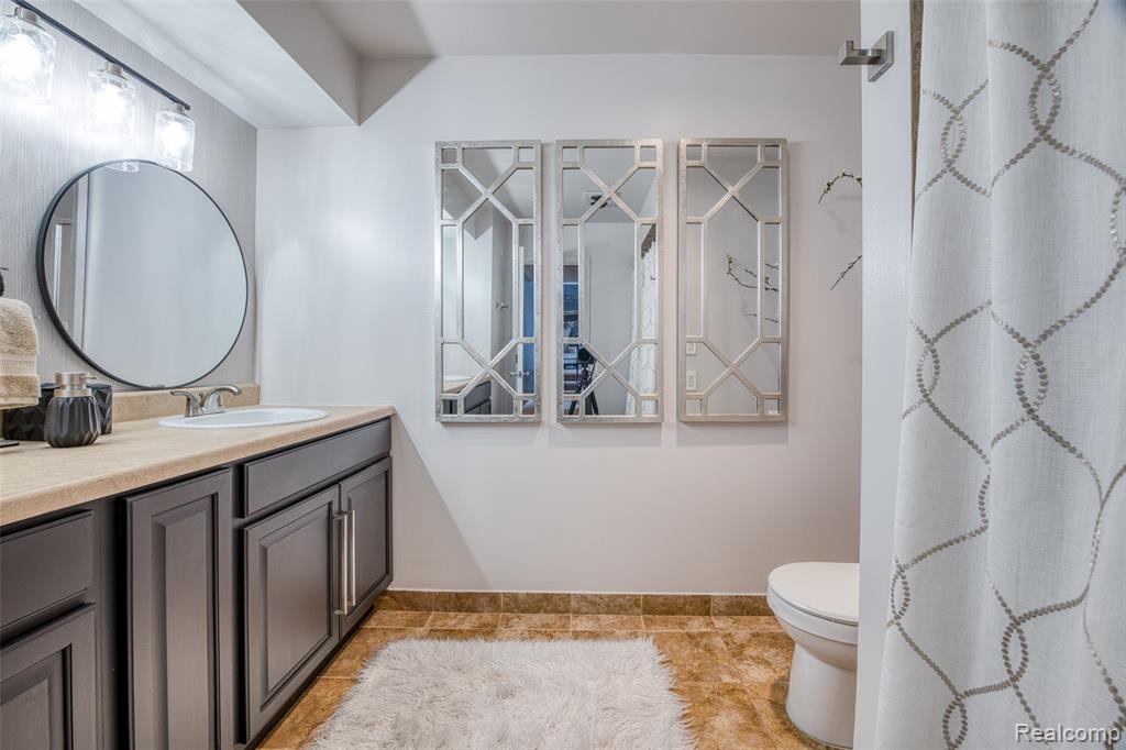 5292 Pond Bluff Drive, West Bloomfield, MI 48323 — Photo 51