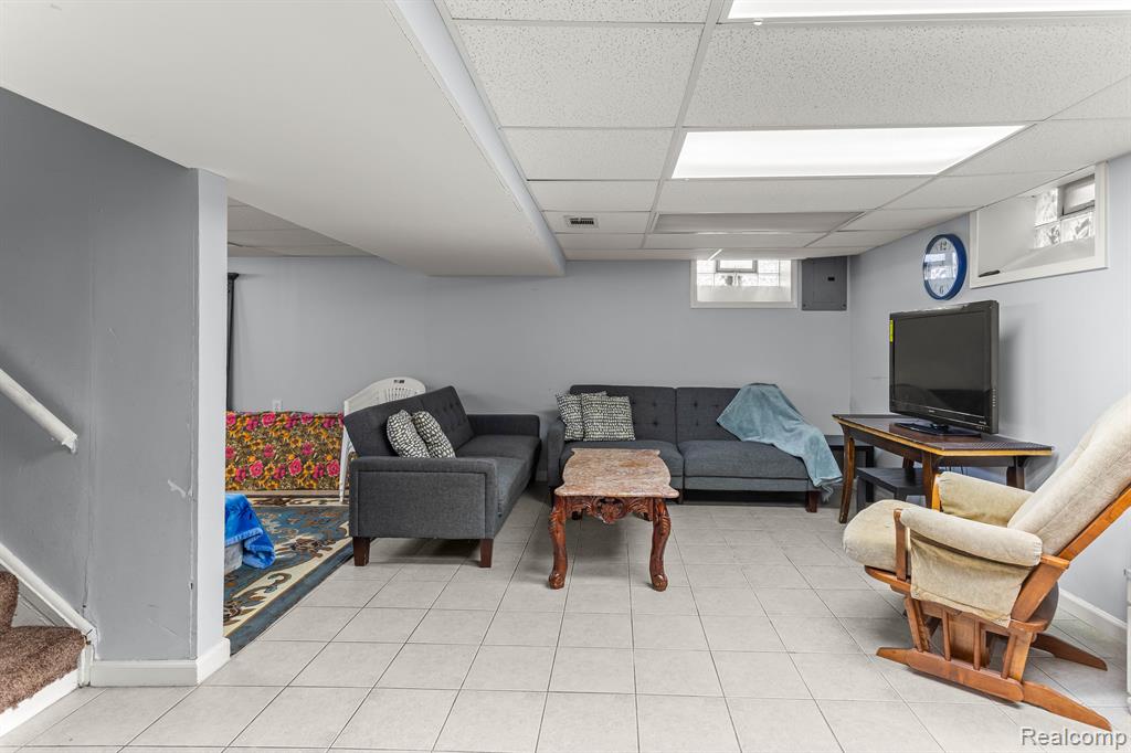 4770 ORCHARD Avenue, Dearborn, MI 48126 — Photo 24