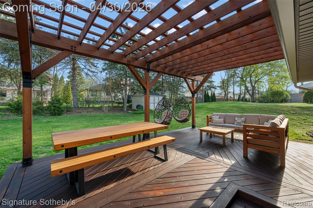 2682 Costa Mesa Road, Waterford, MI 48329 — Photo 2