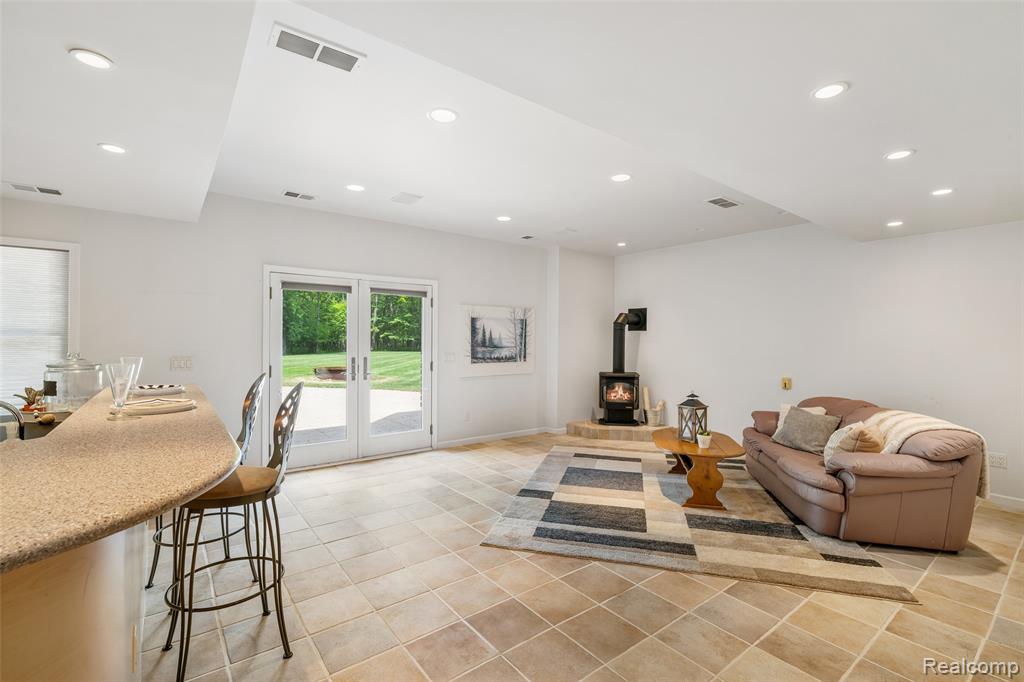 4230 Mill Lake Road, Lake Orion, MI — Photo 66