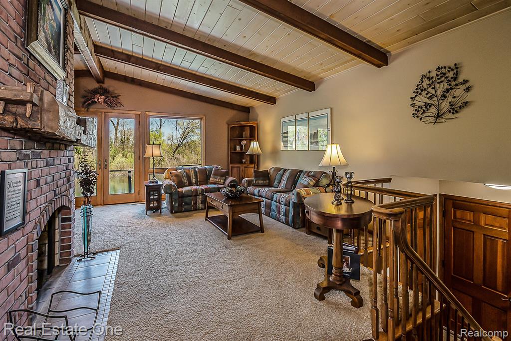 7311 BISCAYNE Court, White Lake, MI 48383 — Photo 18