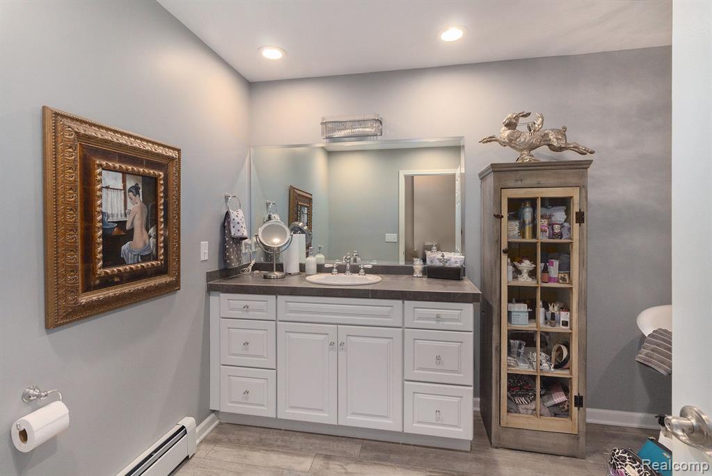 625 APPLEGATE Lane, Grand Blanc, MI 48439 — Photo 14