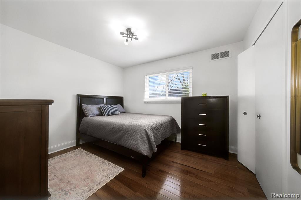 42979 SAXONY Road, Canton, MI 48187 — Photo 14