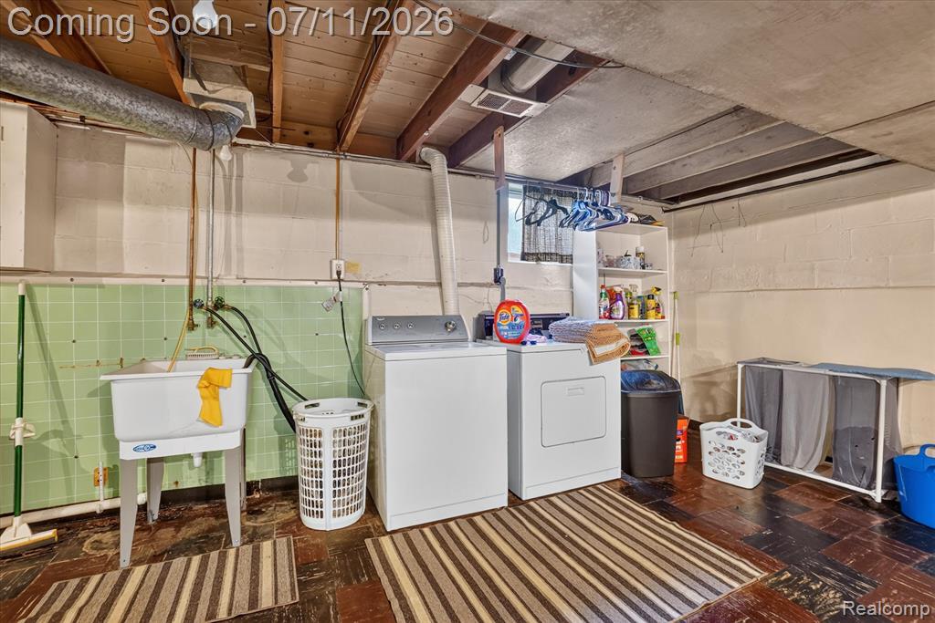 500 E Vienna Street, Clio, MI 48420 — Photo 29