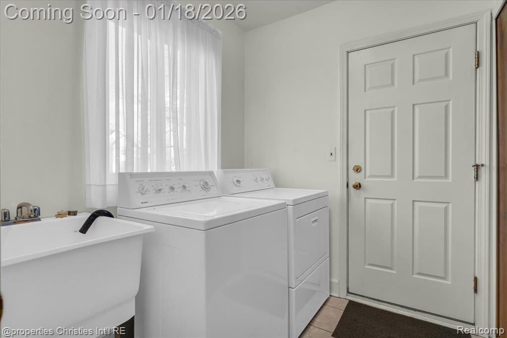 6260 Nicholas Drive, West Bloomfield, MI — Photo 21