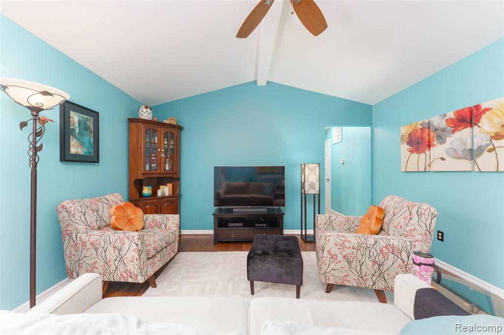 722 Griswold Street, 8, Howell, MI 48843 — Photo 7