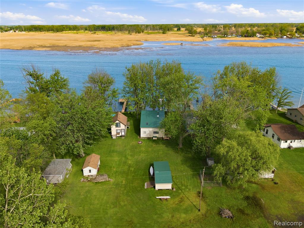 6556 Dickinson Island, Algonac, MI 48001 — Photo 31