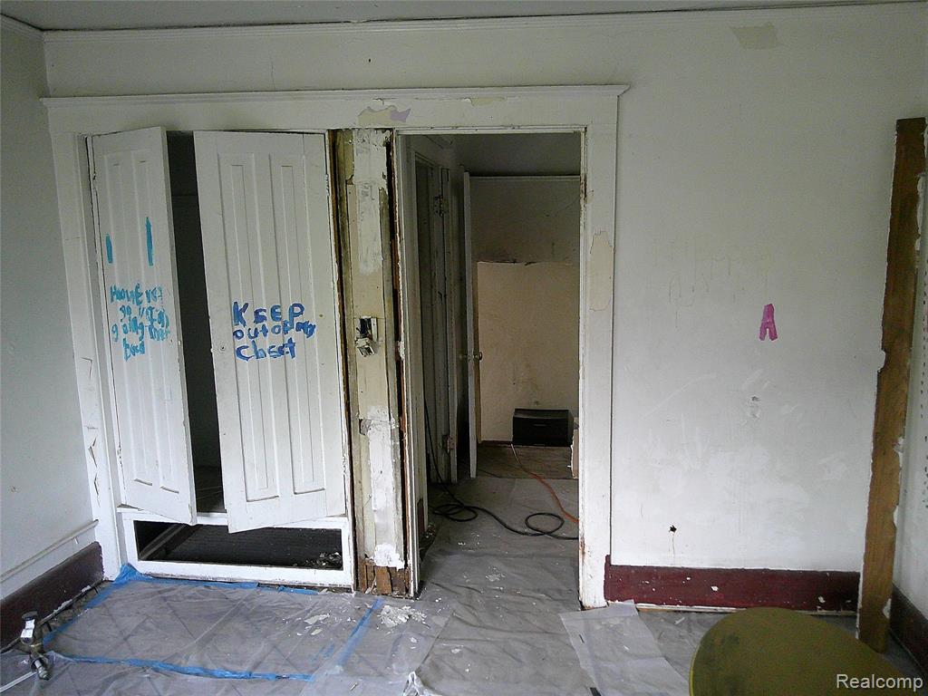 419 King Street, Detroit, MI 48202 — Photo 16